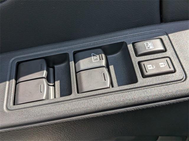 new 2025 Nissan Frontier car