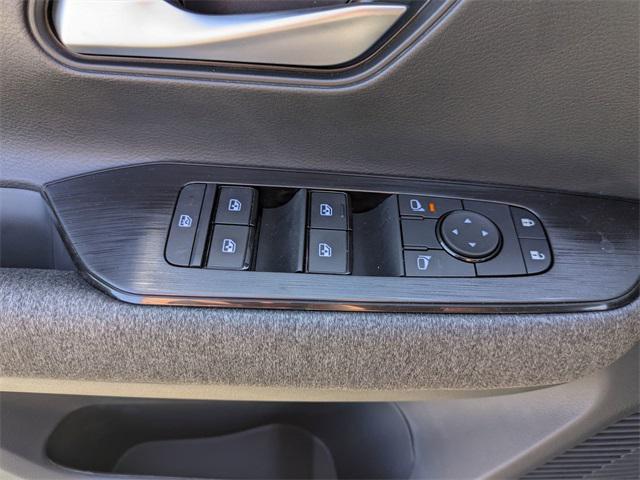 new 2025 Nissan Kicks car