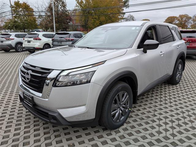 new 2025 Nissan Pathfinder car, priced at $40,475