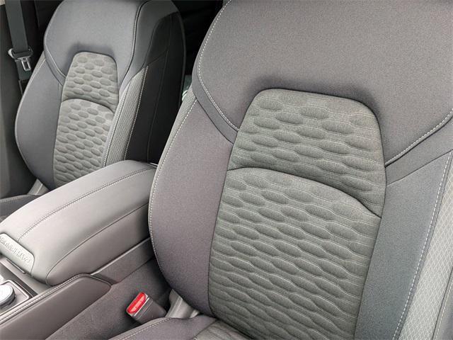 new 2025 Nissan Pathfinder car, priced at $40,475