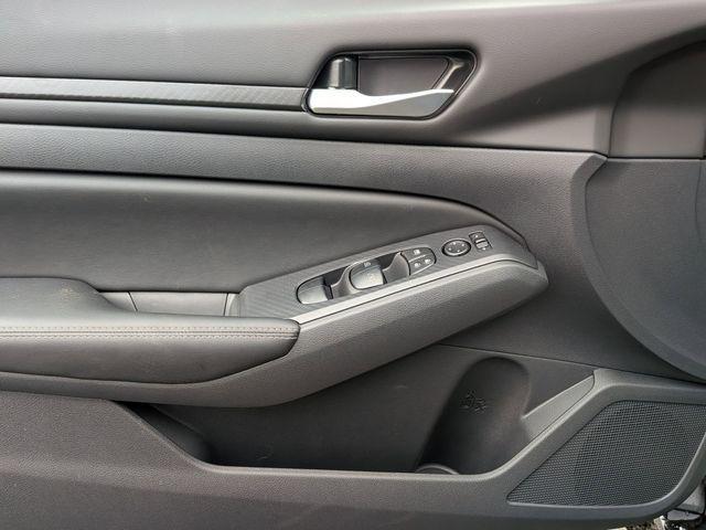 new 2025 Nissan Altima car, priced at $30,555
