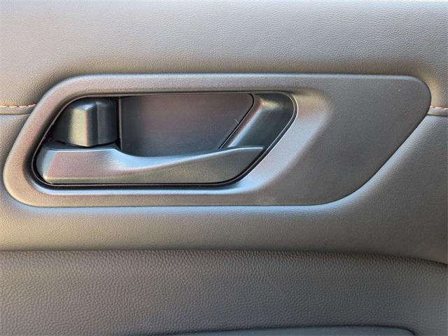 new 2025 Nissan Pathfinder car