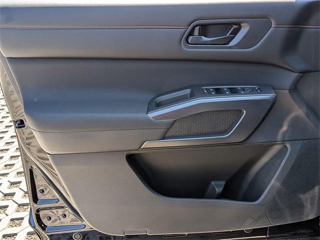 new 2025 Nissan Pathfinder car