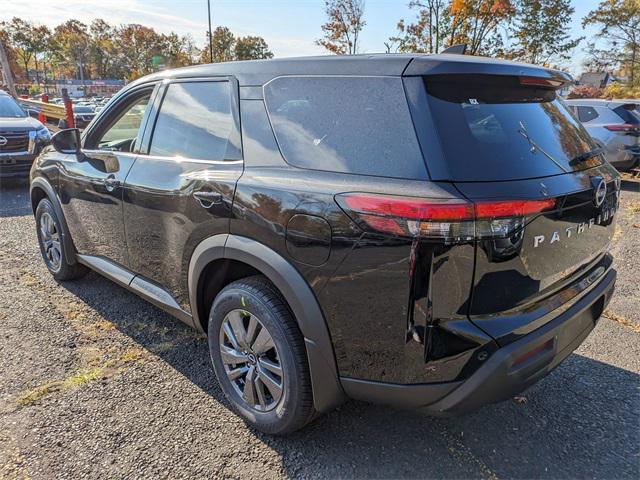 new 2024 Nissan Pathfinder car, priced at $40,480