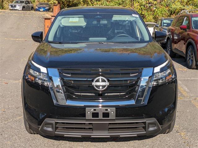 new 2024 Nissan Pathfinder car, priced at $40,480