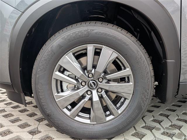 new 2025 Nissan Pathfinder car, priced at $43,890