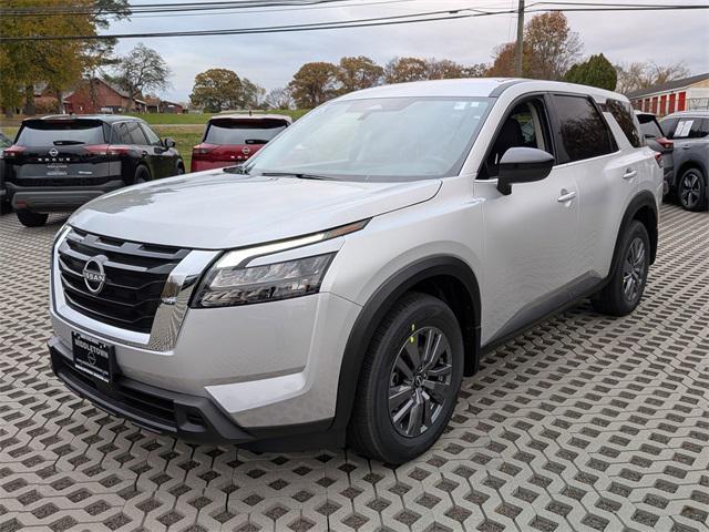 new 2025 Nissan Pathfinder car, priced at $40,475