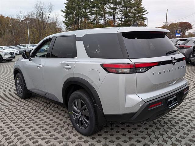 new 2025 Nissan Pathfinder car, priced at $40,475