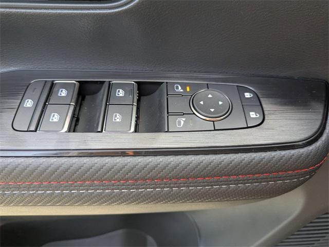 new 2025 Nissan Kicks car, priced at $31,480