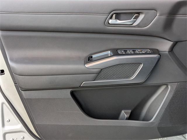 new 2025 Nissan Pathfinder car