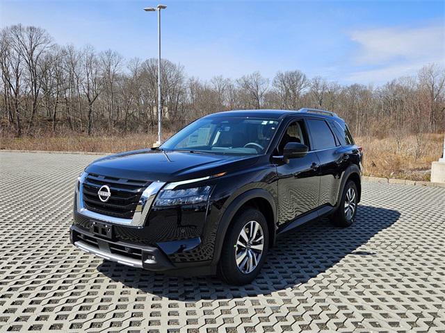 new 2025 Nissan Pathfinder car, priced at $47,570