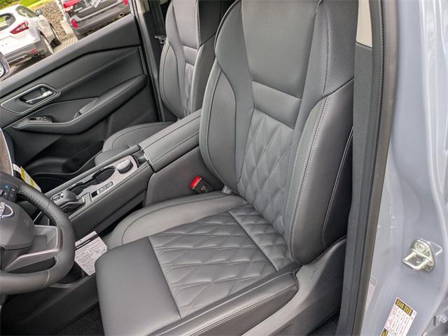 new 2025 Nissan Rogue car