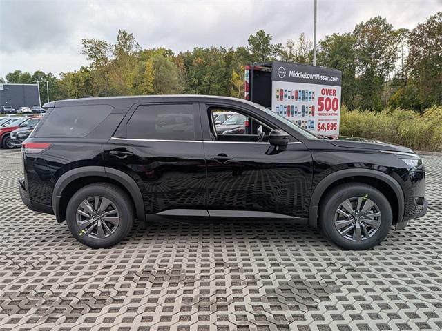 new 2025 Nissan Pathfinder car, priced at $40,475