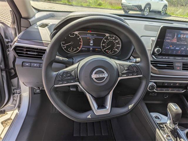 used 2023 Nissan Altima car, priced at $22,880