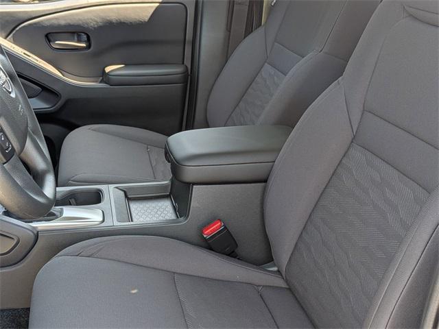 new 2025 Nissan Frontier car