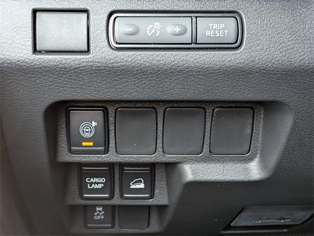 new 2025 Nissan Frontier car
