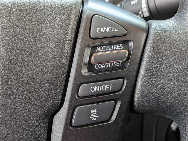new 2025 Nissan Frontier car