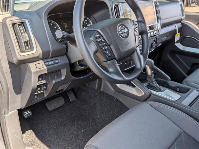 new 2025 Nissan Frontier car