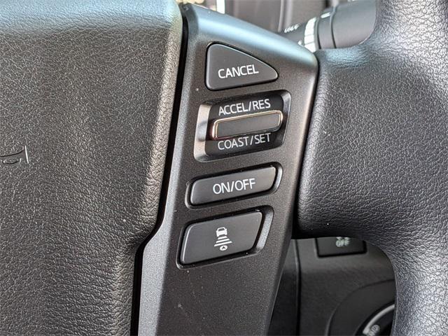 new 2025 Nissan Frontier car