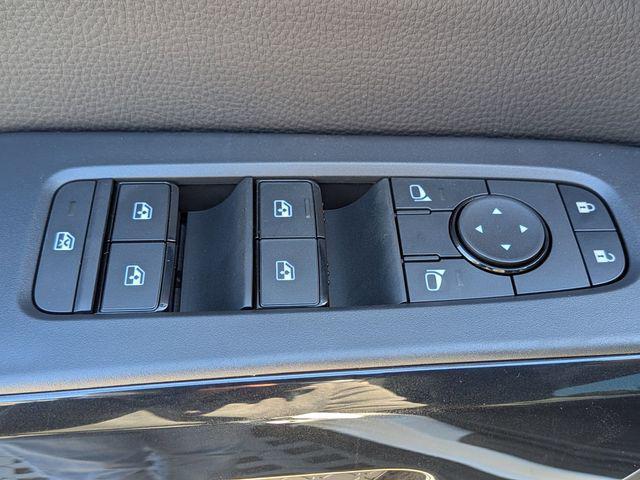 new 2025 Nissan Pathfinder car, priced at $44,005