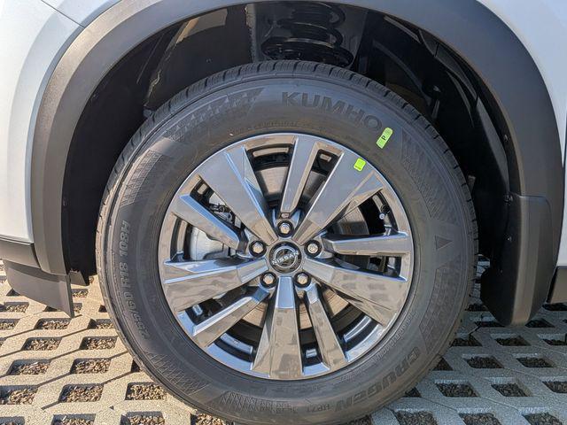 new 2025 Nissan Pathfinder car, priced at $44,005