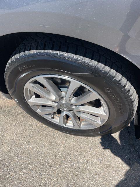 used 2015 Nissan Pathfinder car, priced at $5,737