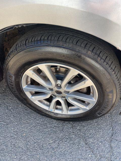 used 2015 Nissan Pathfinder car, priced at $5,737