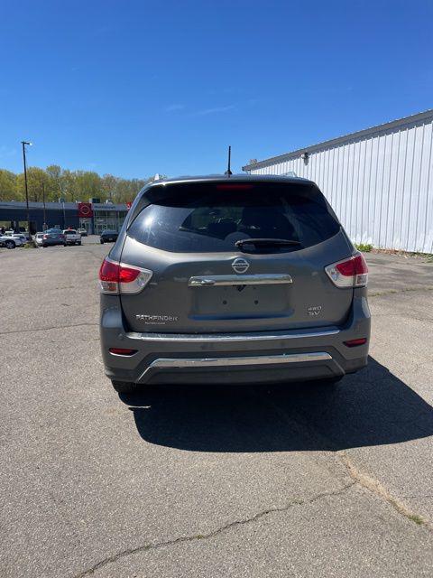 used 2015 Nissan Pathfinder car, priced at $5,737