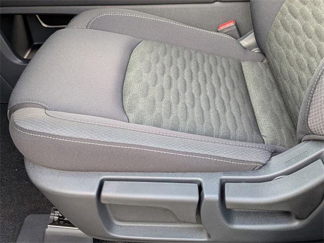 new 2025 Nissan Pathfinder car, priced at $40,475