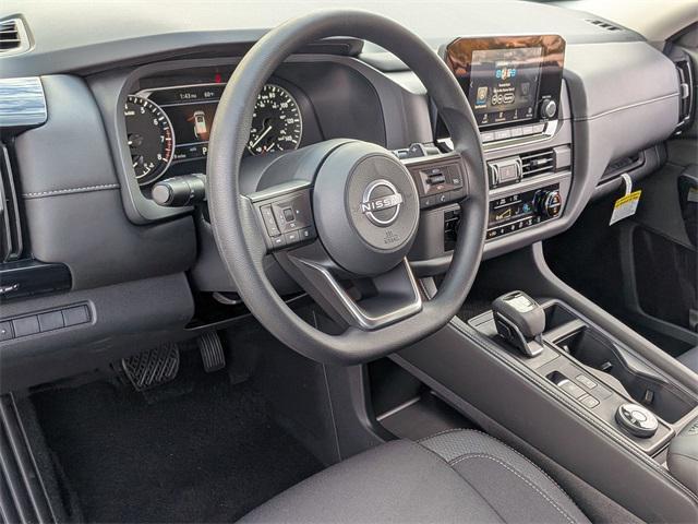 new 2025 Nissan Pathfinder car, priced at $40,475