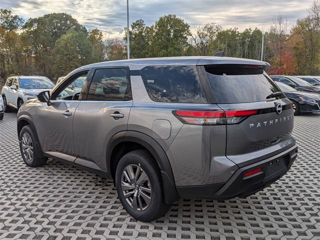 new 2025 Nissan Pathfinder car, priced at $40,475