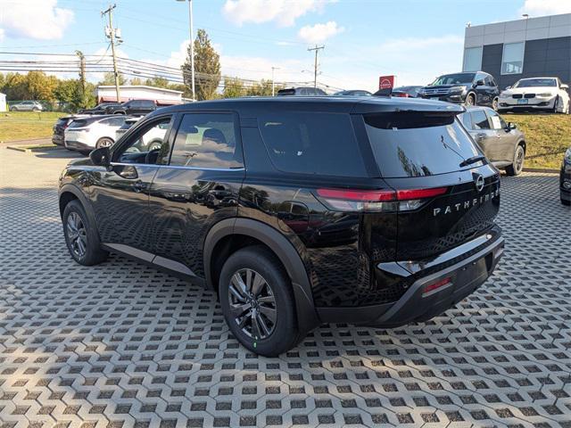 new 2025 Nissan Pathfinder car, priced at $40,360