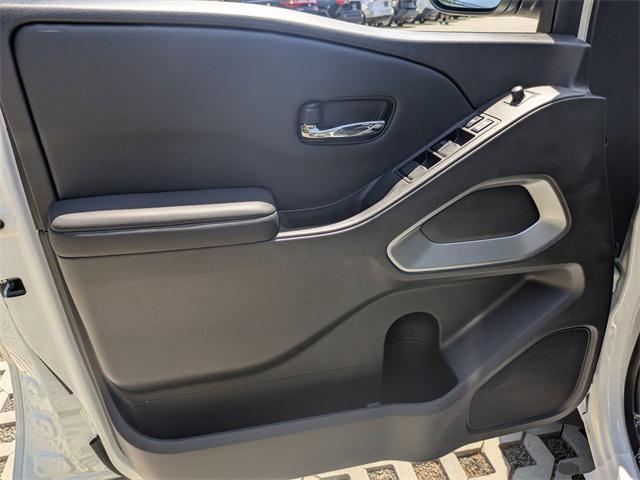 new 2025 Nissan Frontier car