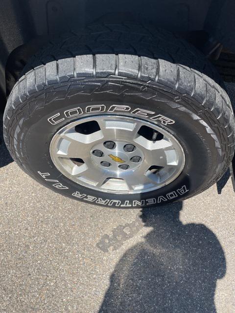 used 2008 Chevrolet Suburban car, priced at $6,500