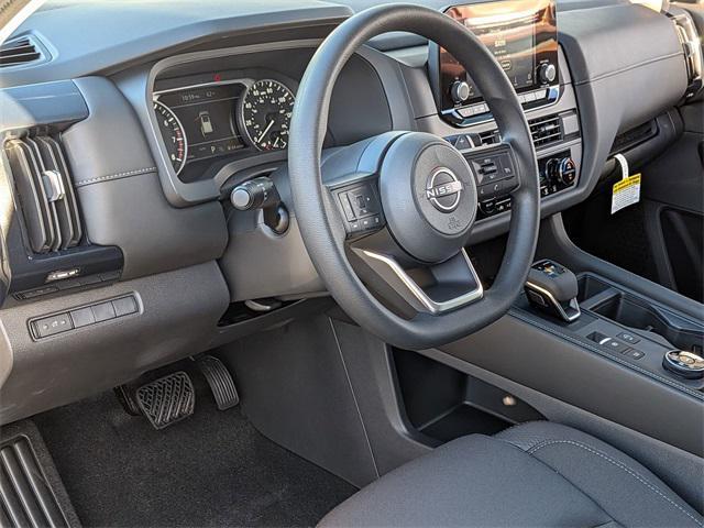 new 2025 Nissan Pathfinder car, priced at $40,475