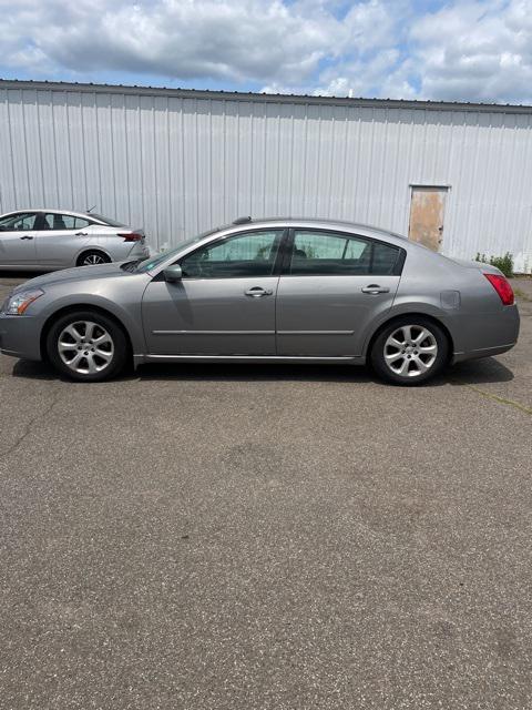 used 2007 Nissan Maxima car, priced at $3,000