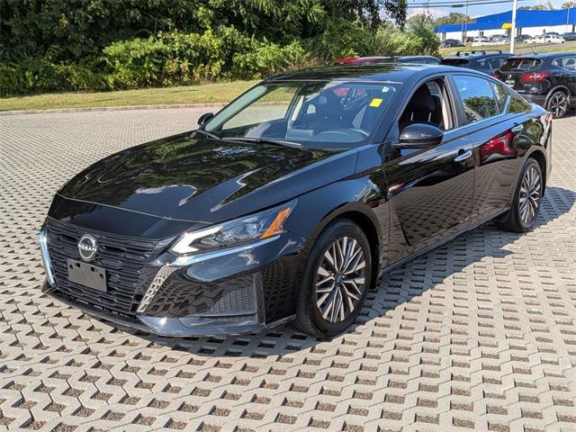 used 2023 Nissan Altima car, priced at $21,000