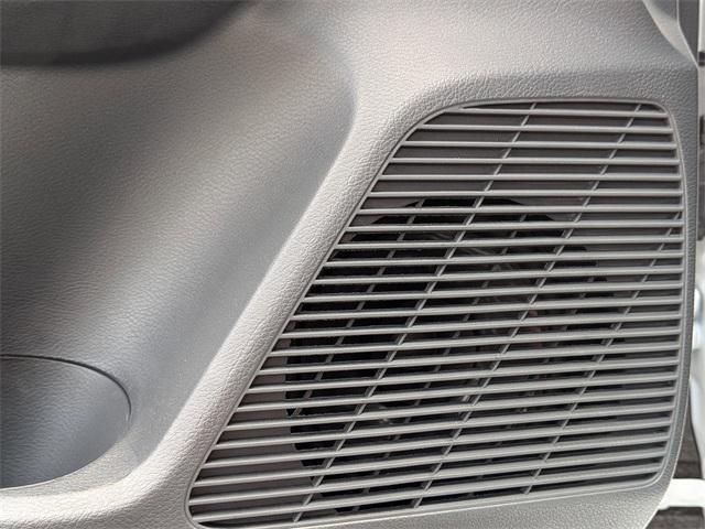 new 2025 Nissan Kicks car
