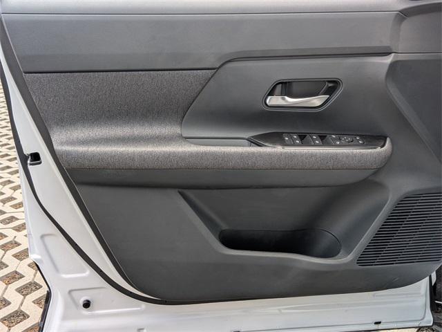 new 2025 Nissan Kicks car