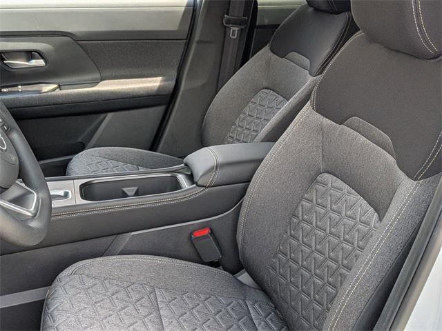 new 2025 Nissan Kicks car