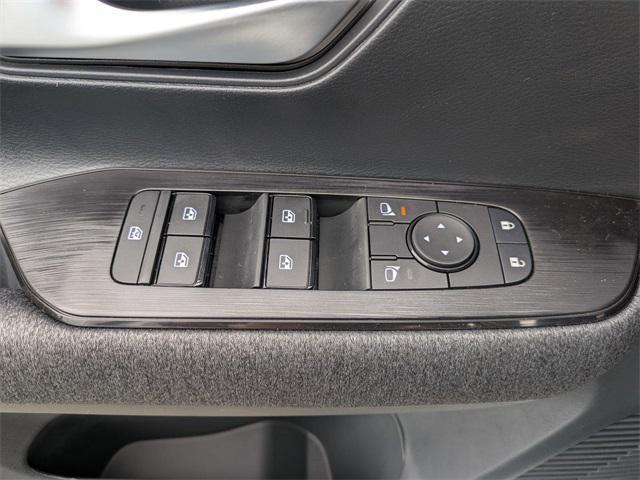 new 2025 Nissan Kicks car
