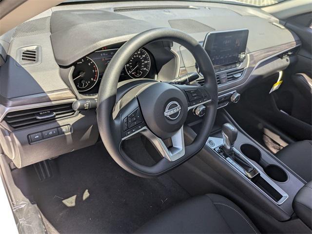 new 2025 Nissan Altima car