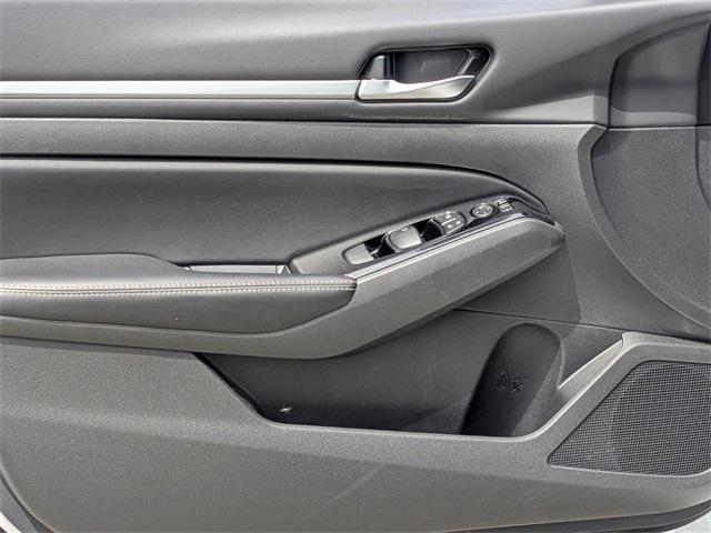 used 2023 Nissan Altima car, priced at $21,000