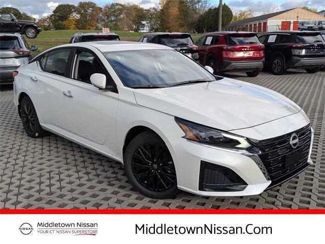 new 2025 Nissan Altima car, priced at $31,055