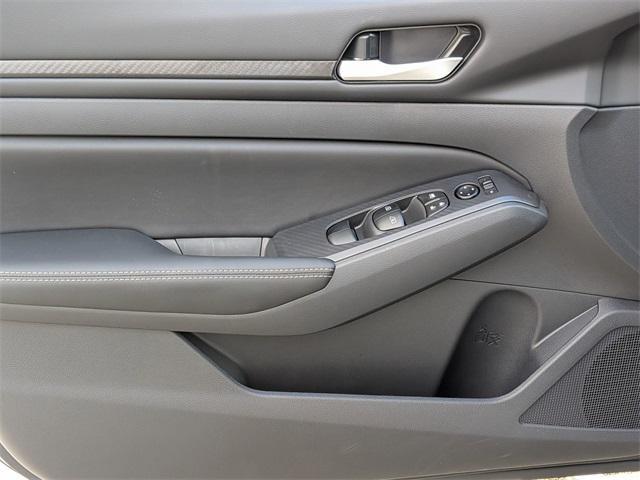 new 2025 Nissan Altima car, priced at $31,055