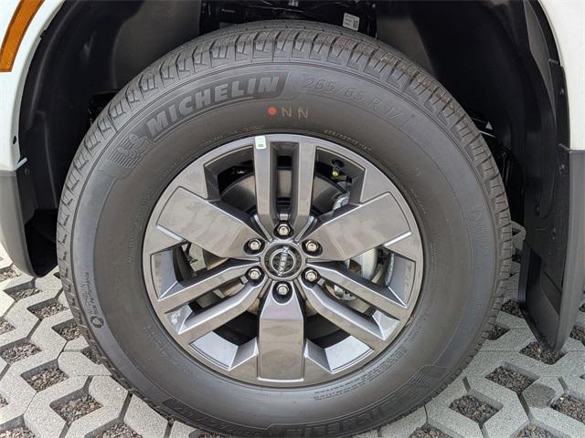 new 2025 Nissan Frontier car