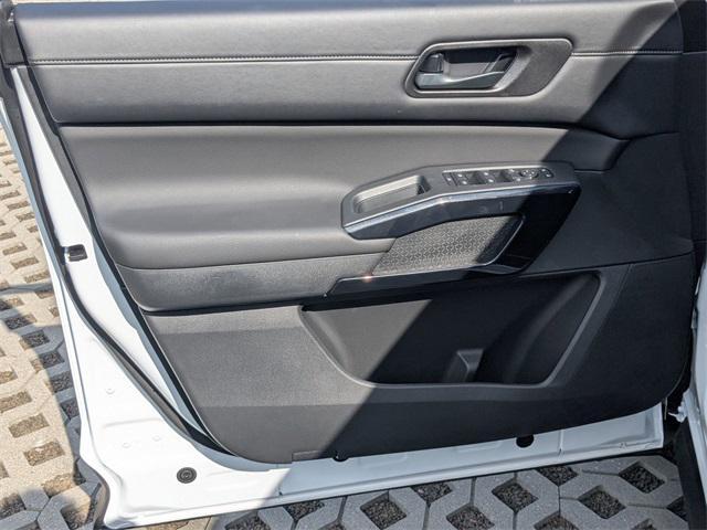 new 2025 Nissan Pathfinder car