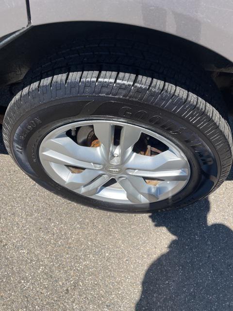 used 2015 Nissan Rogue Select car, priced at $4,000