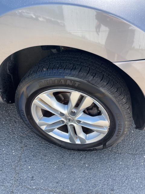 used 2015 Nissan Rogue Select car, priced at $4,000