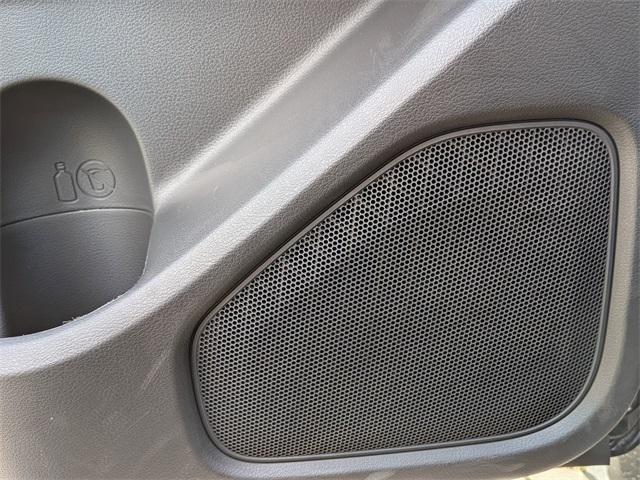 new 2025 Nissan Frontier car, priced at $41,080